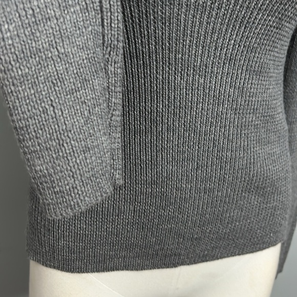 Theory Gray Wool Turtleneck Soft Long Sleeve Sweater size Petite - gently used - Picture 4 of 15